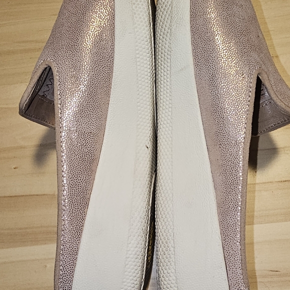 Size 7.5 FitFlop Rose Gold Suede Superskate Mule/Slide - Picture 6 of 11